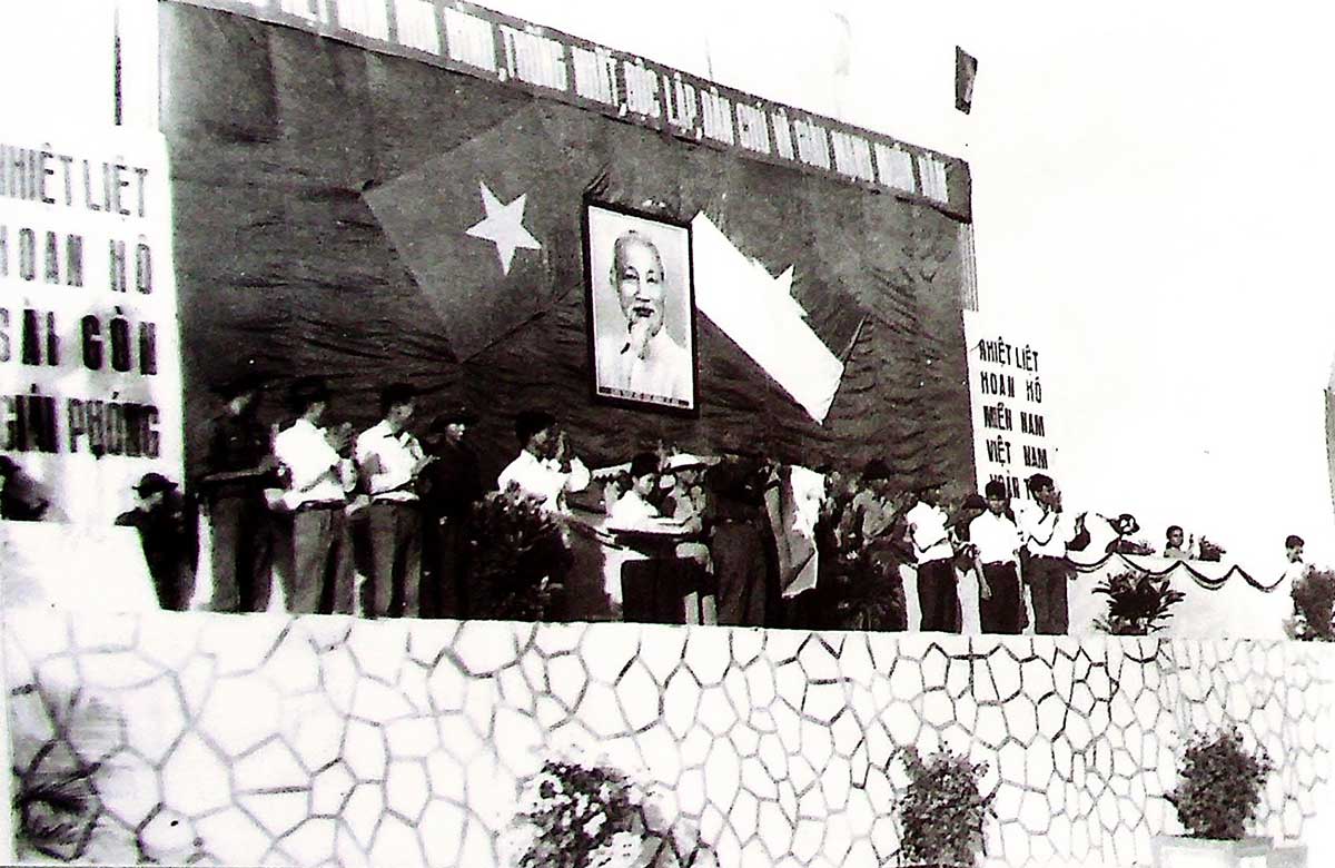 thi xa hoi an 1975